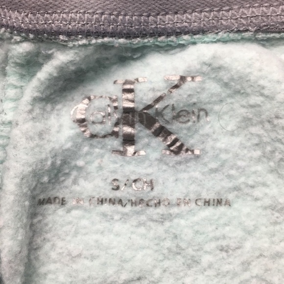 Calvin Klein Capri Sweatpants - Picture 6 of 7